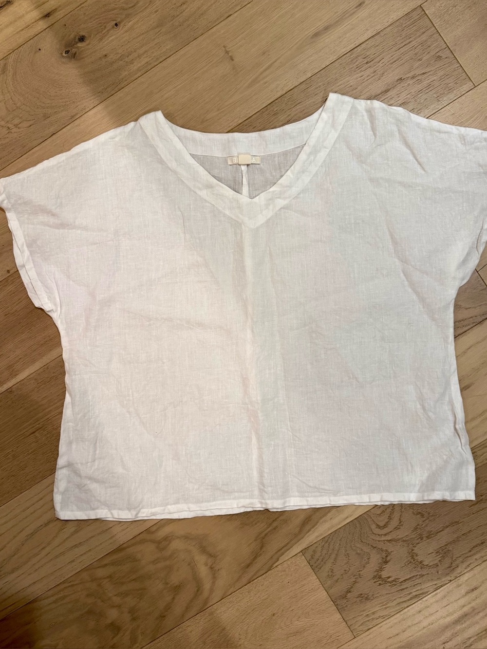 Becasa Women’s White V-Neck 199% Linen Top - Classic Lightweight Tee Style XL
